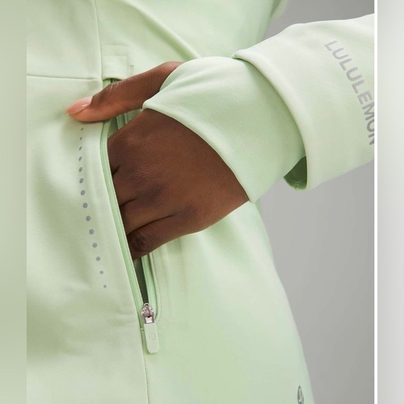 NWT LULULEMON *REPELSHELL CROSS CHILL JACKET - Picture 4 of 11